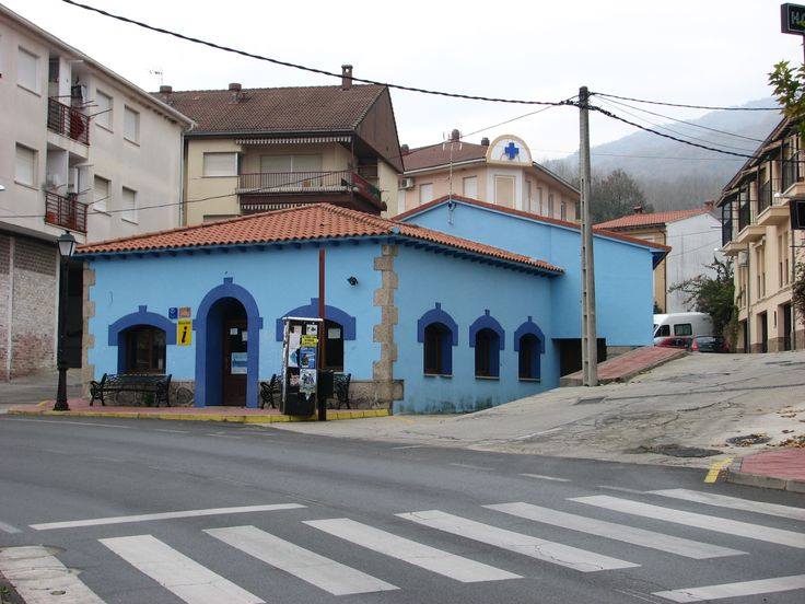 la Casa Azul, edificio de la Oficina de turismo de Villanueva de la Vera